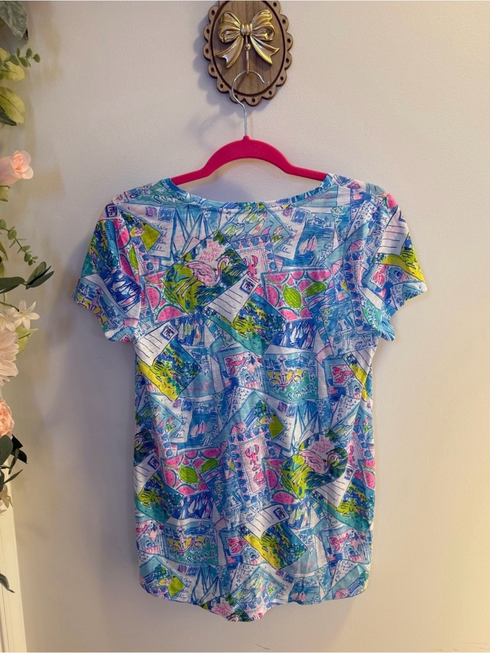 NWT Lilly Pulitzer Etta V-Neck Top in Wish You Were Here Print • Size Small - Picture 3 of 8